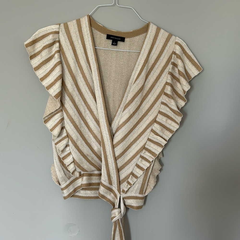 Ann Taylor soft striped blouse ruffle sleeves striped